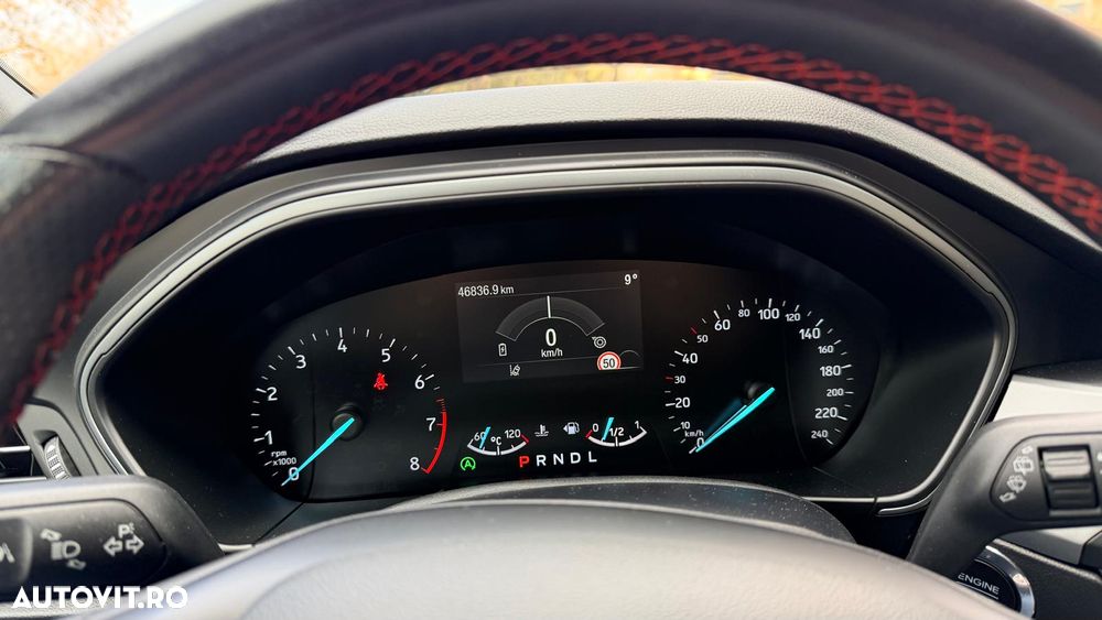 Ford Focus 1.0 EcoBoost 7DCT MHEV ST-Line X - 10