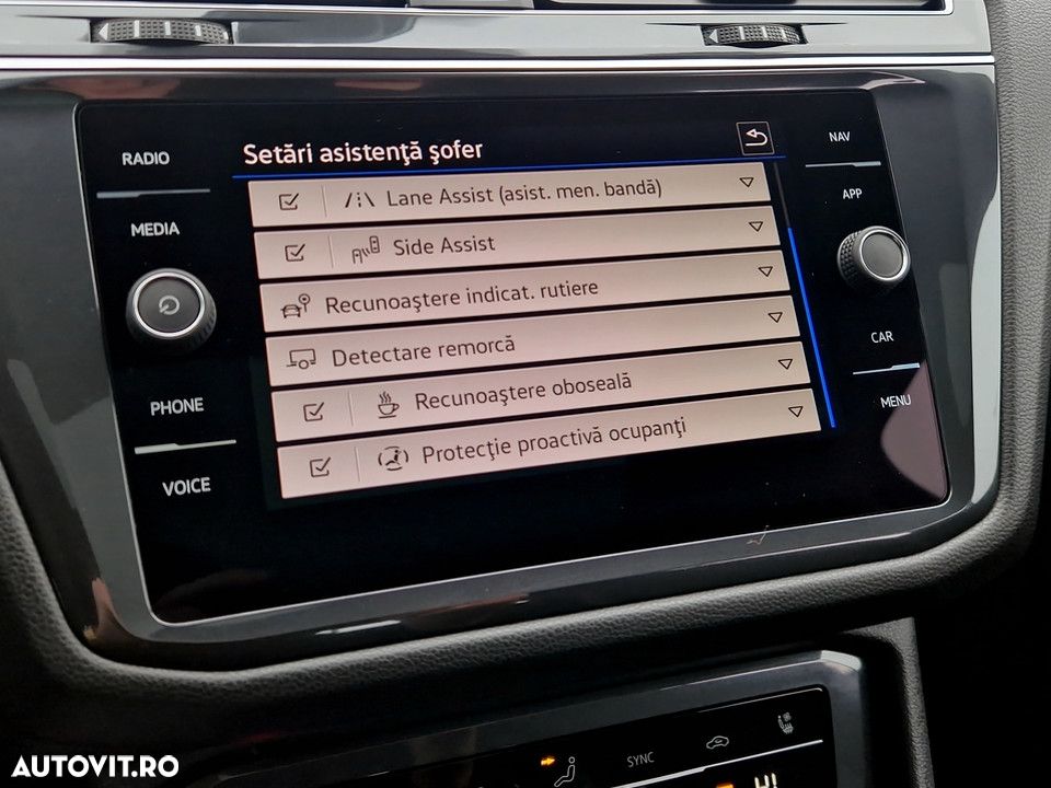 Volkswagen Tiguan 2.0 TDI SCR 4MOTION DSG Life - 25