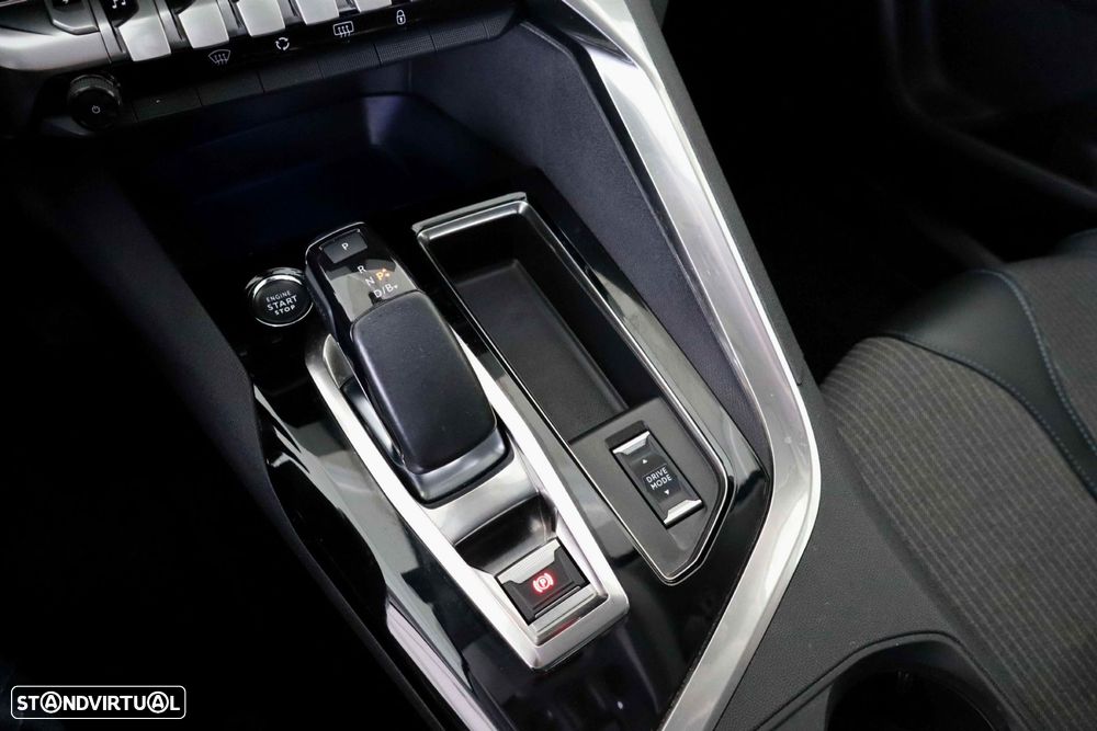 Peugeot 3008 1.6 Hybrid Allure e-EAT8 - 40