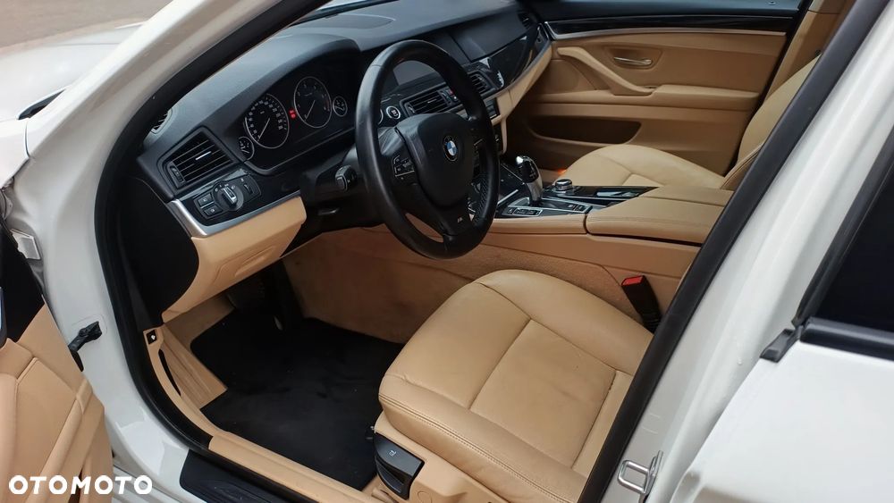 BMW Seria 5 520d Luxury Line - 6