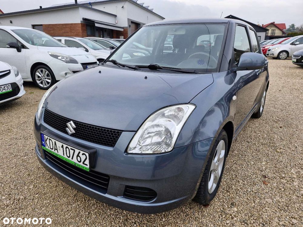 Suzuki Swift - 3