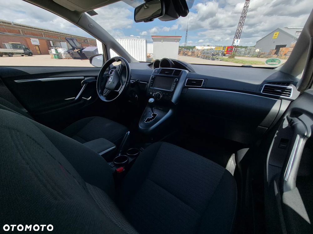 Toyota Verso 1.8 Prestige EU5 MS - 23