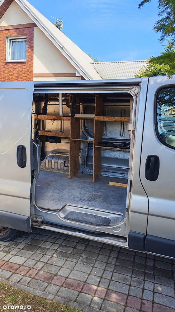 Opel Vivaro - 11