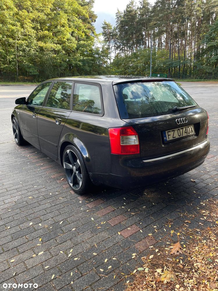 Audi A4 Avant - 8