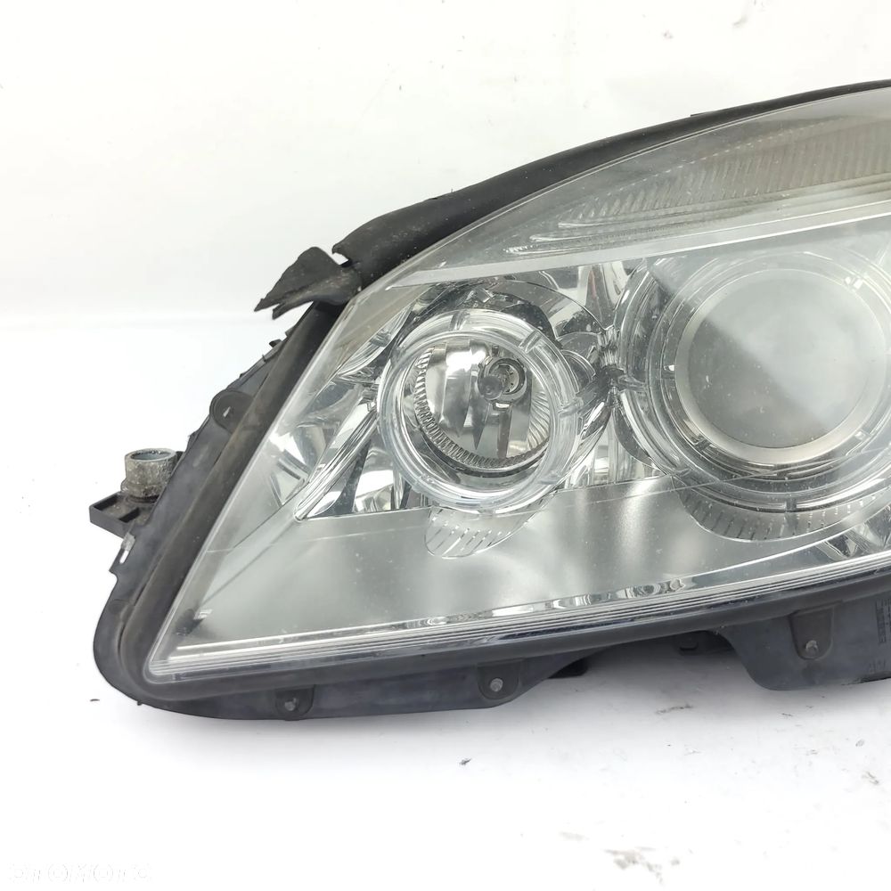 MERCEDES W204 LAMPA PRZEDNIA PRZÓD LEWA XENON NIESKRĘTNY A2048202961 EU - 2