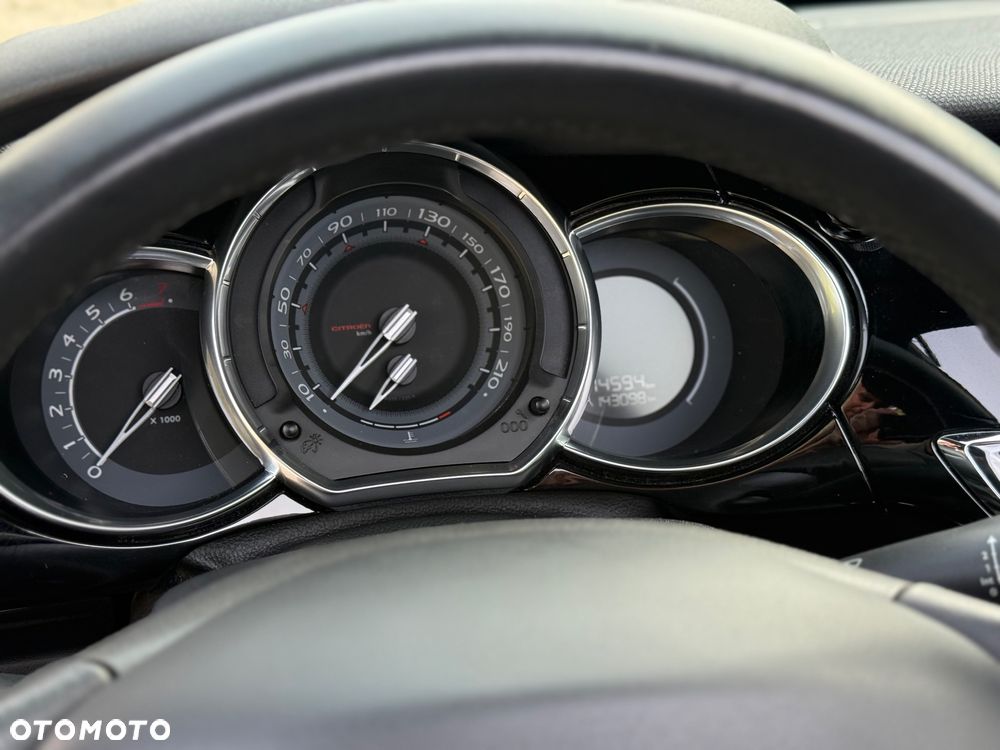 Citroën DS3 PureTech 82 Stop & Start ETG Chic - 38