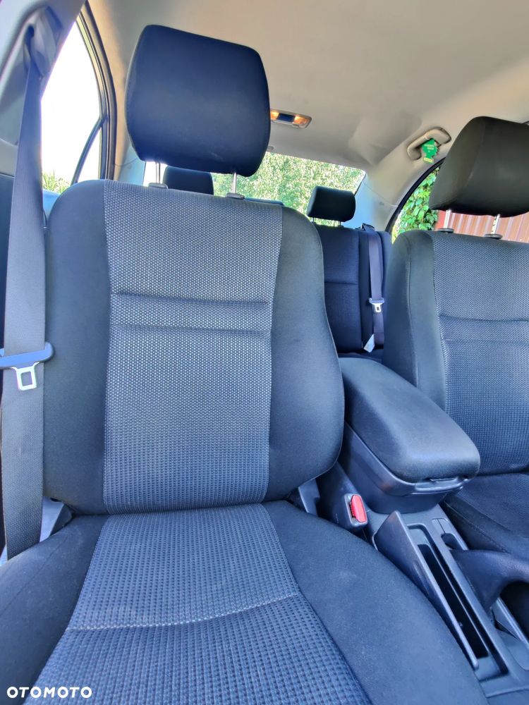 Toyota Avensis 2.0 D-4D Sol plus+NAVI - 27