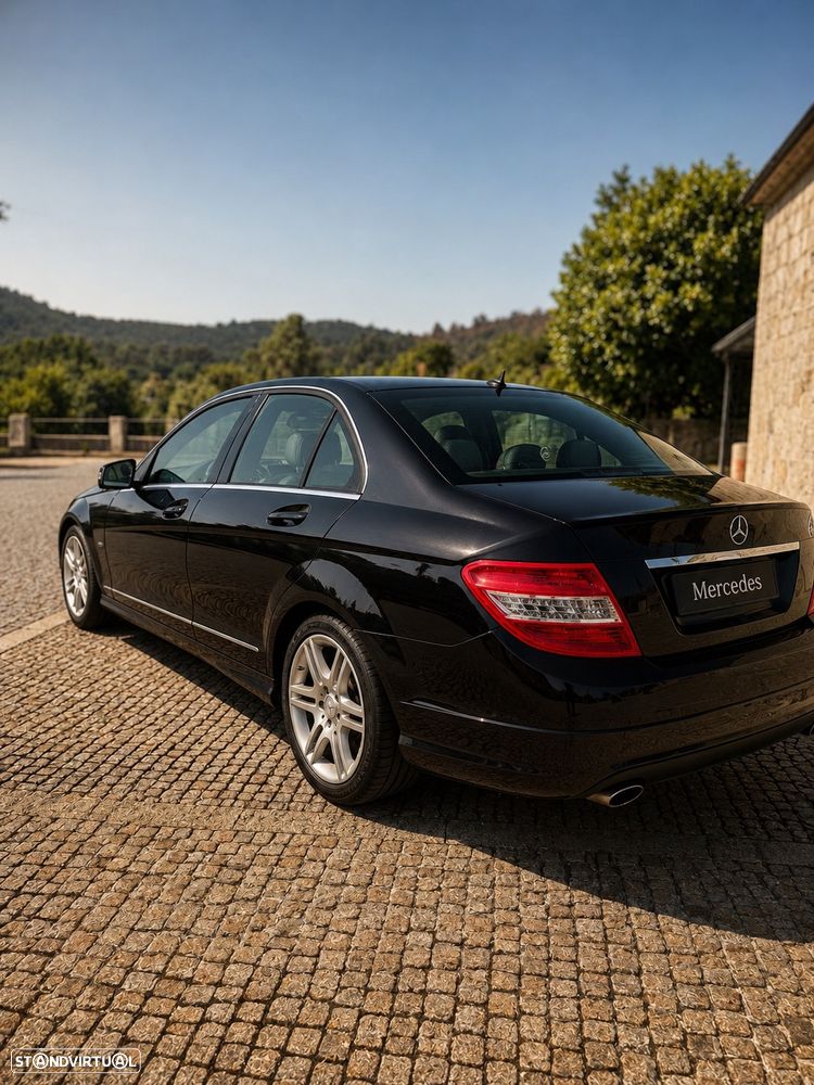 Mercedes-Benz C 200 - 4