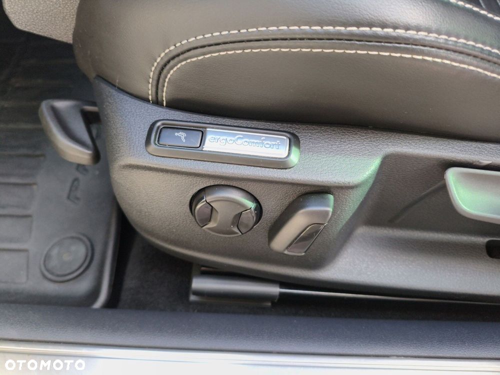 Volkswagen Passat Alltrack - 23