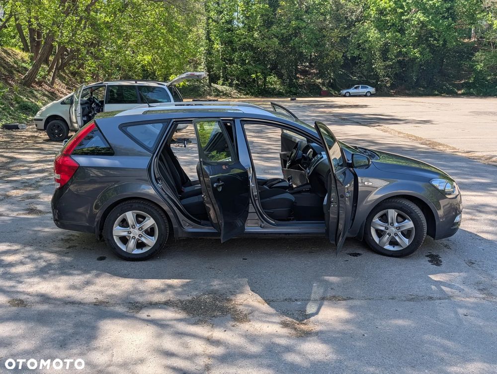 Kia Ceed 1.4 M - 23