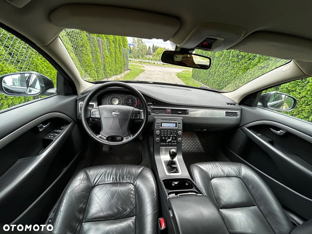Volvo V70 D5 Summum - 9