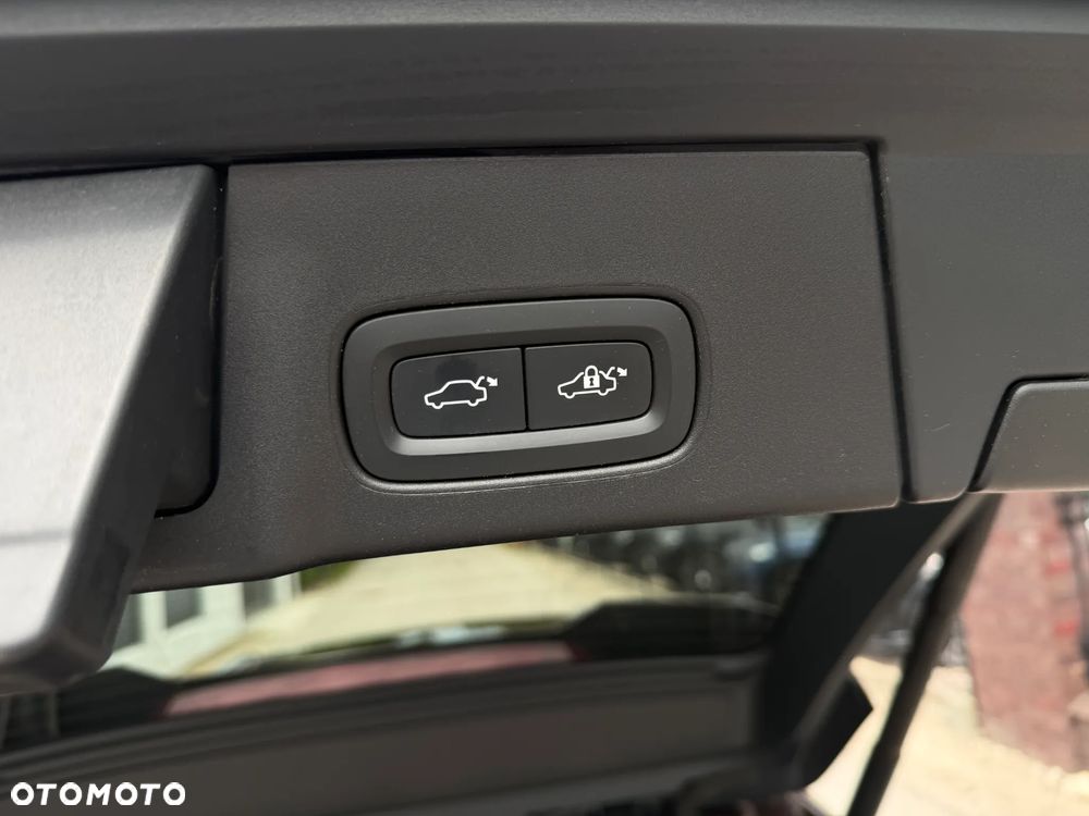 Volvo V90 B4 B Momentum Pro - 36