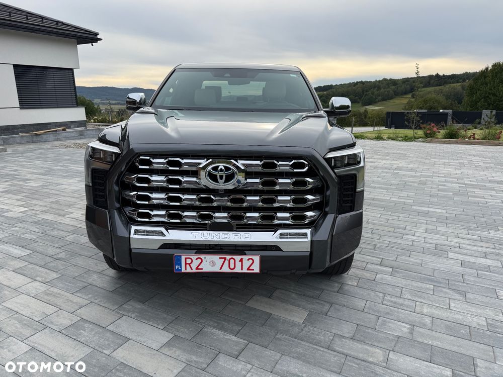 Toyota Tundra - 13