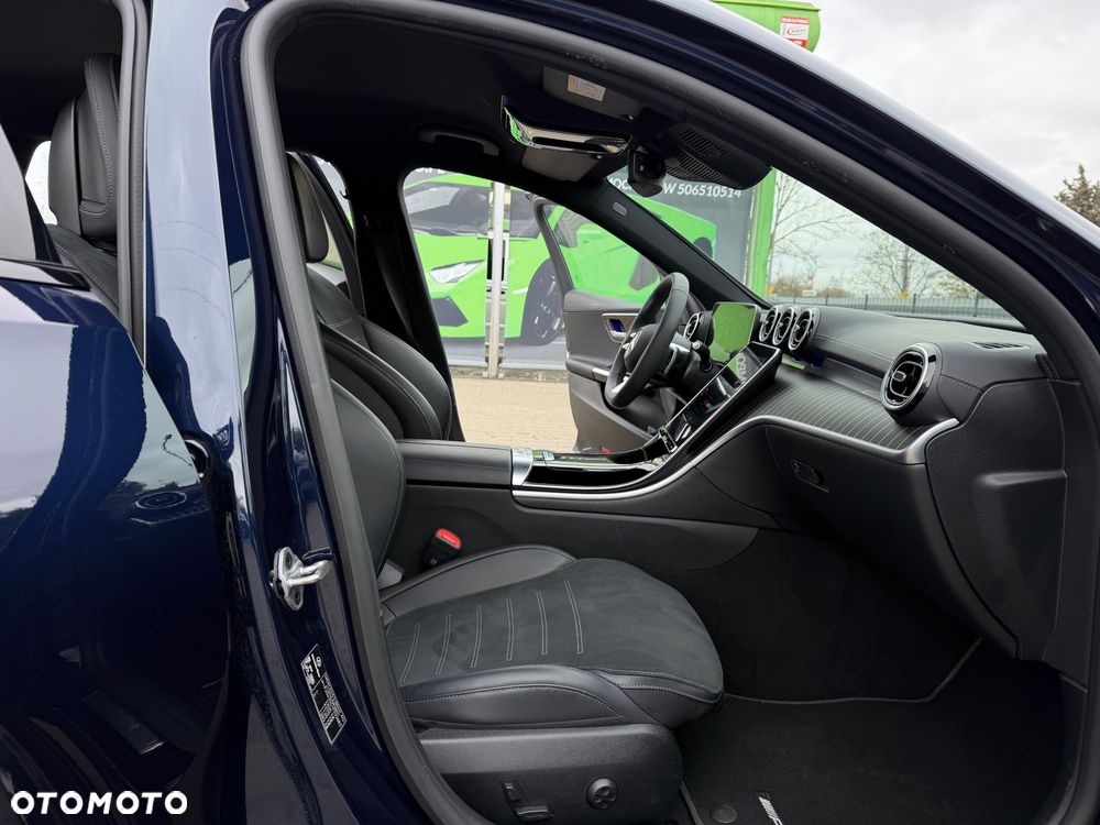 Mercedes-Benz Klasa C 300 d mHEV AMG - 35