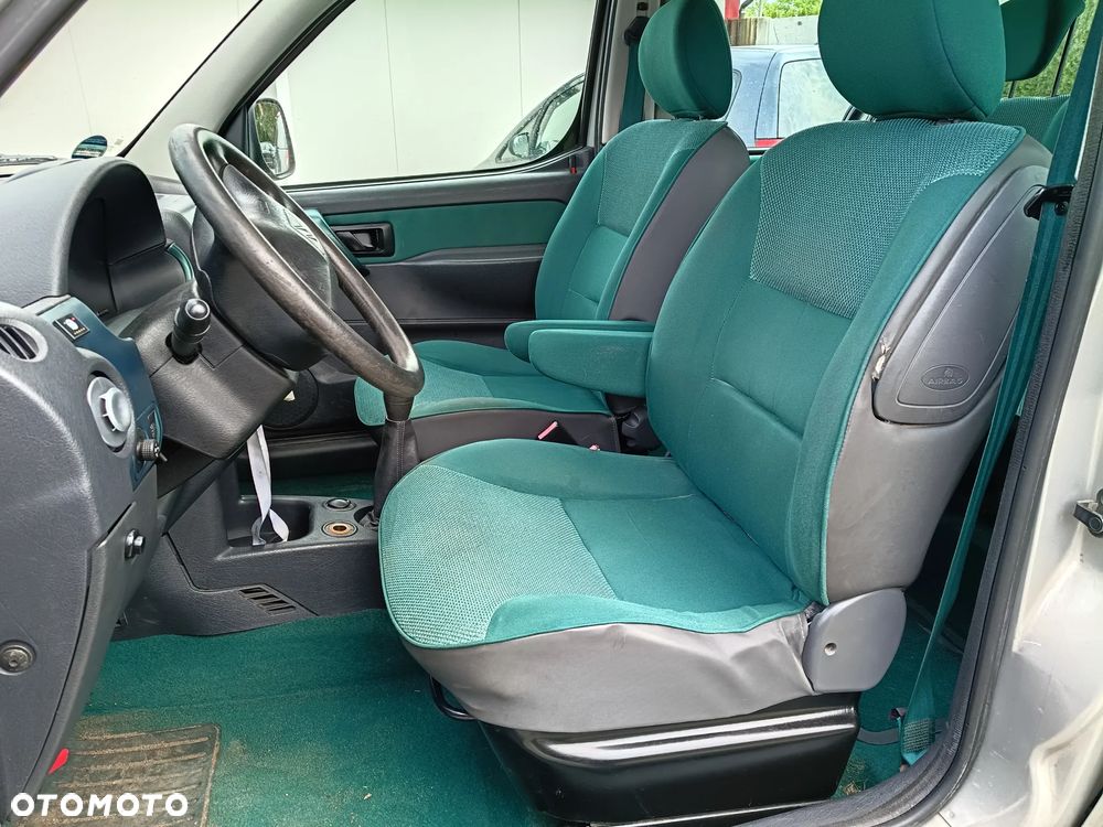 Citroën Berlingo 1.6i Pakiet Plus - 29