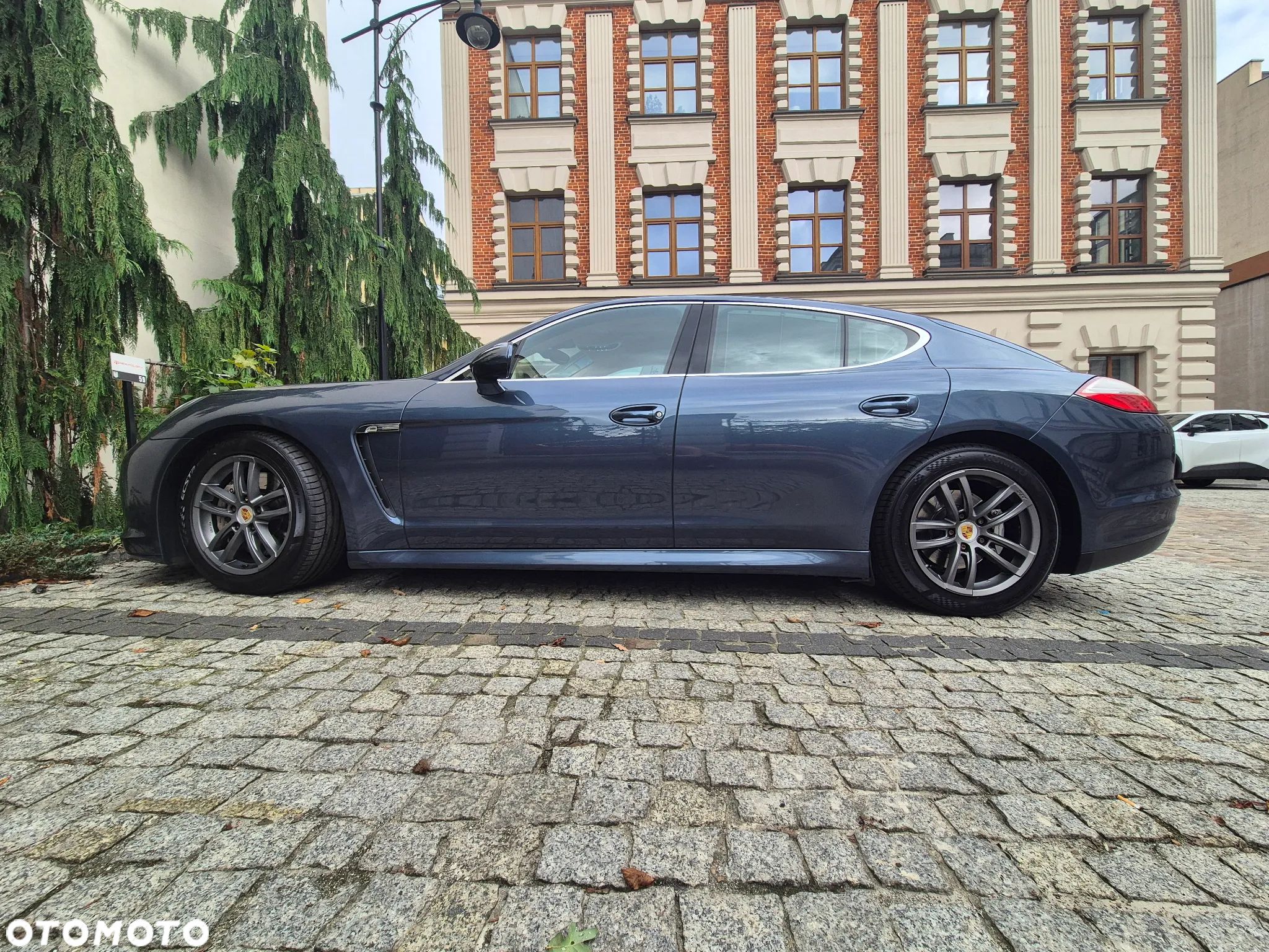 Porsche Panamera 4S - 1