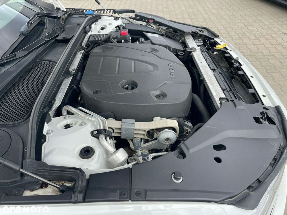 Volvo V90 Cross Country D4 AWD - 18