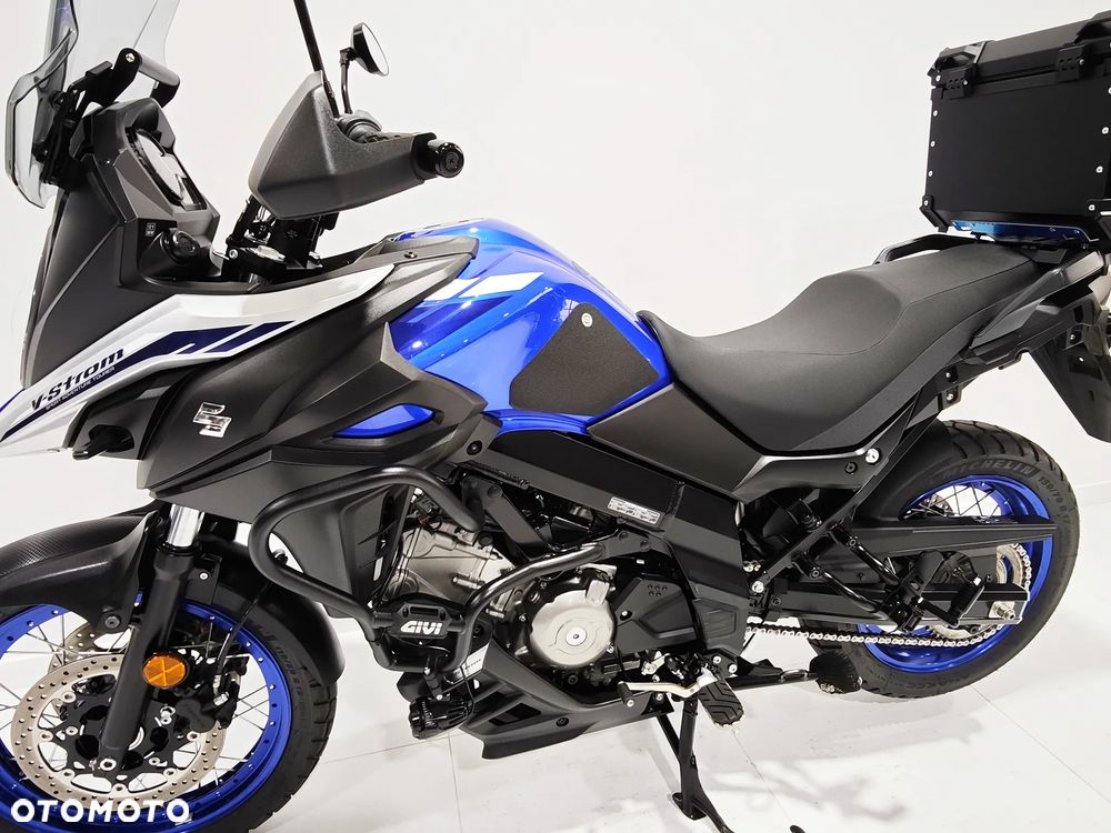 Suzuki V-STROM - 15