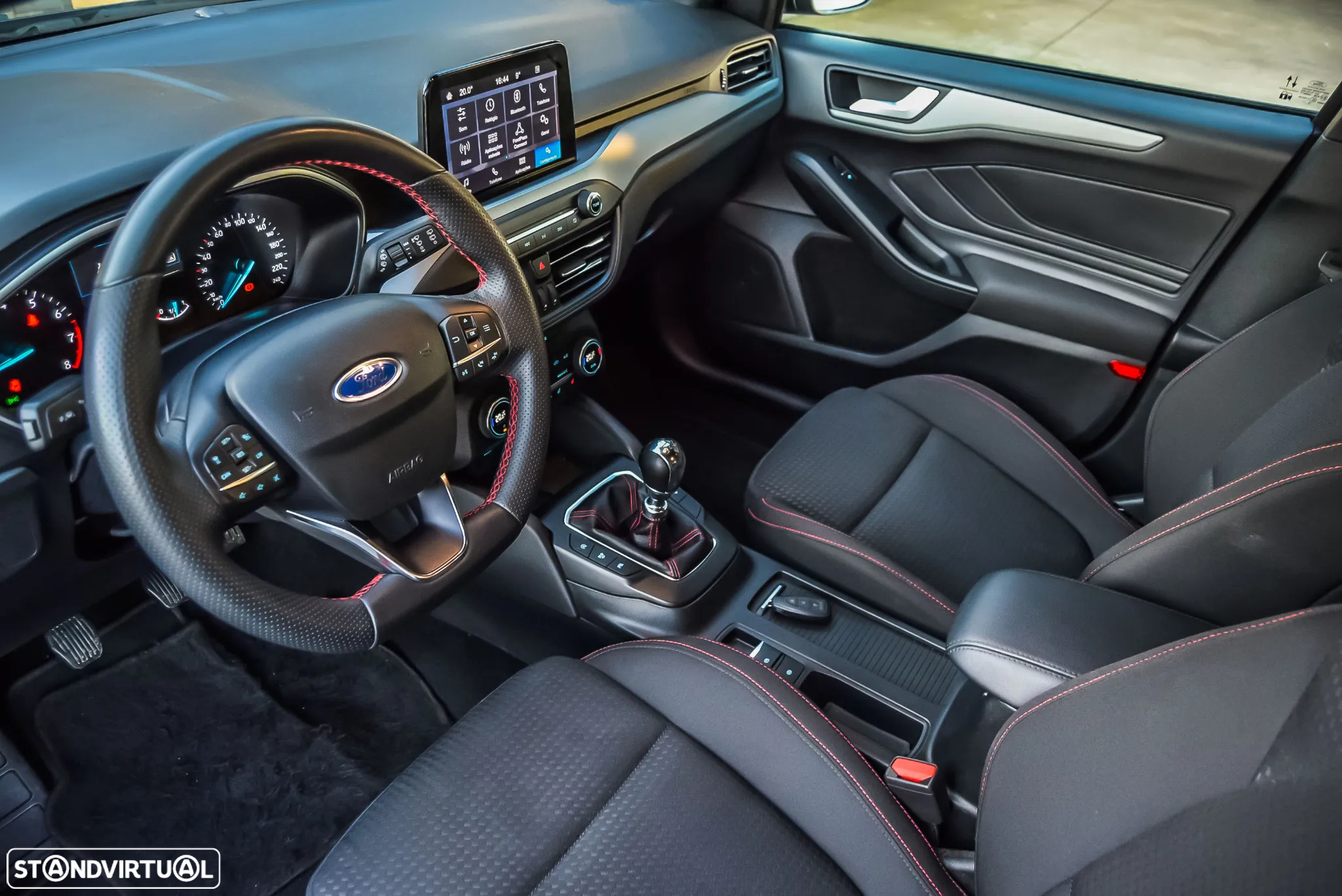 Ford Focus SW 1.0 EcoBoost MHEV ST-Line - 13