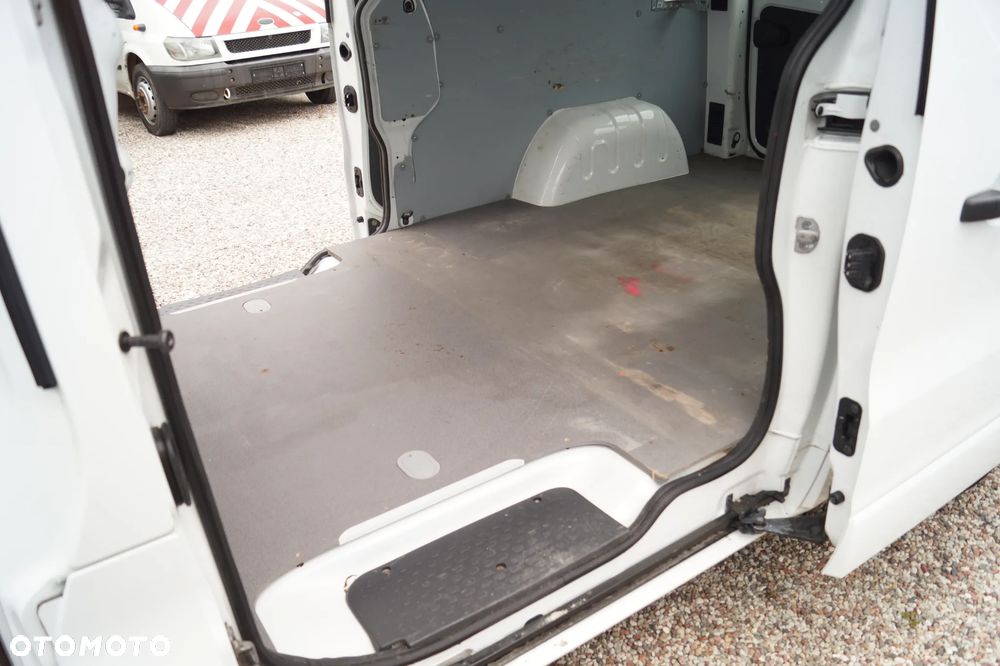 Opel Vivaro - 30