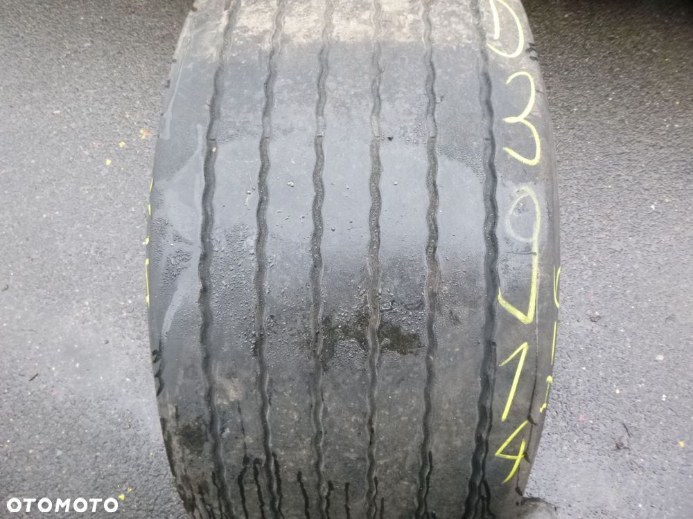 Opona ciężarowa 435/50R19.5 Kumho KLT01+. Opony ciężarowe