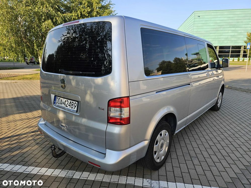 Volkswagen Caravelle - 4