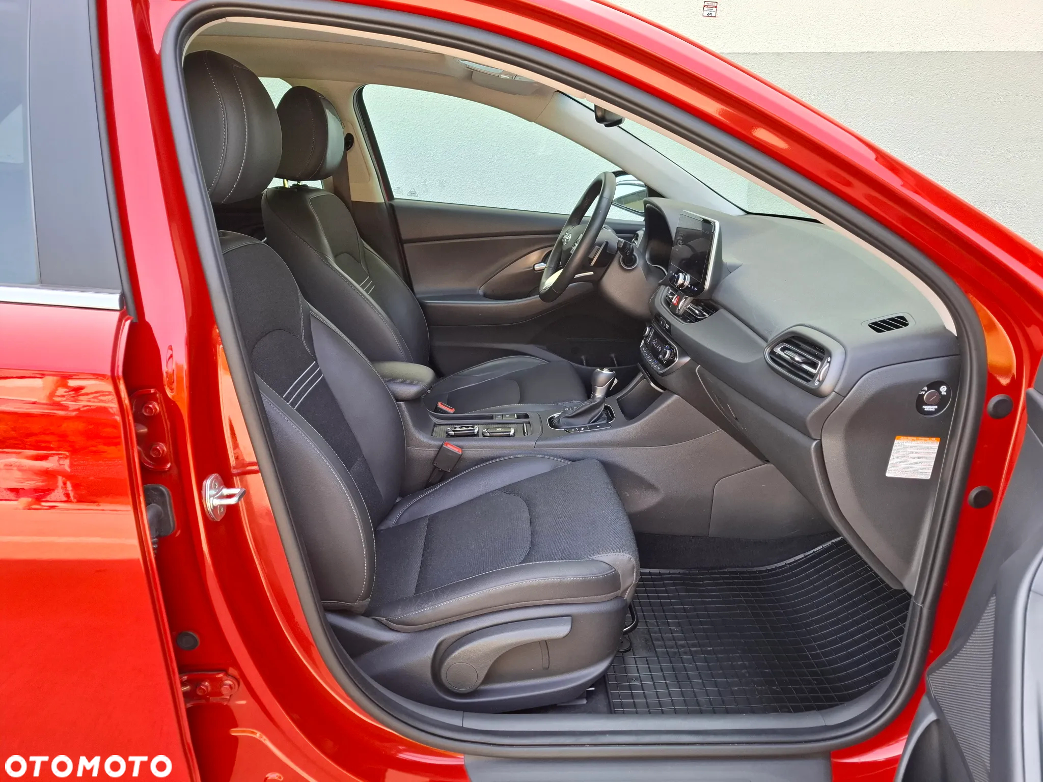 Hyundai i30 1.5 T-GDI 48V-Hybrid DCT Intro - 38