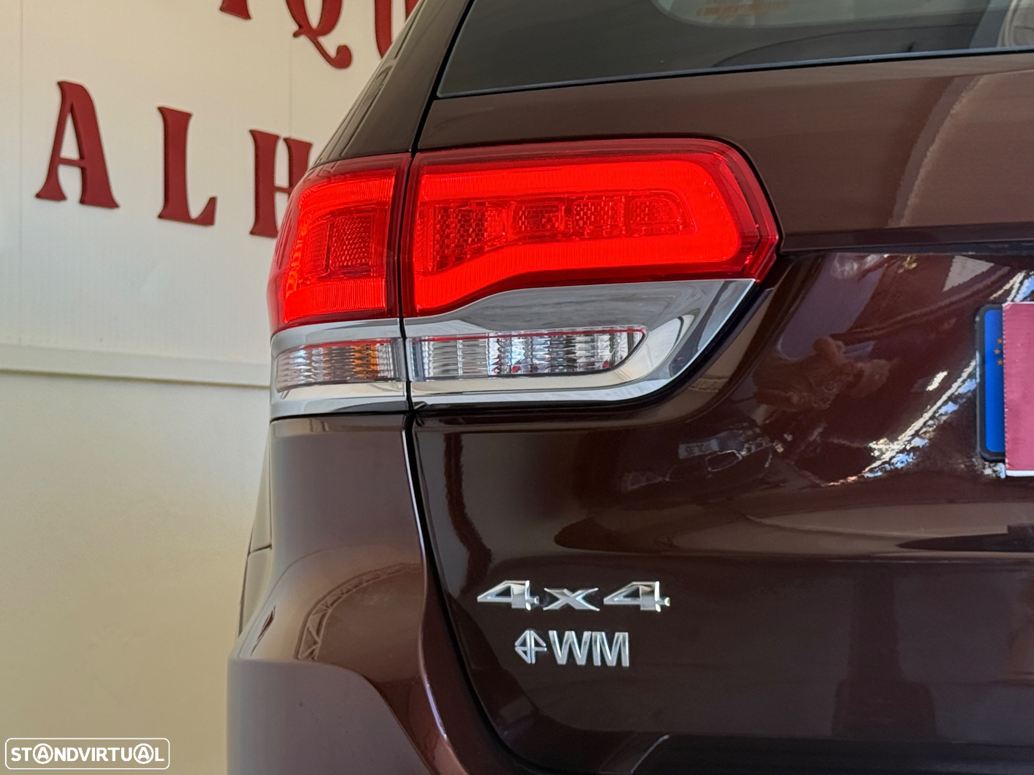 Jeep Grand Cherokee 5.7 V8 HEMI 4WD Auto Summit - 20