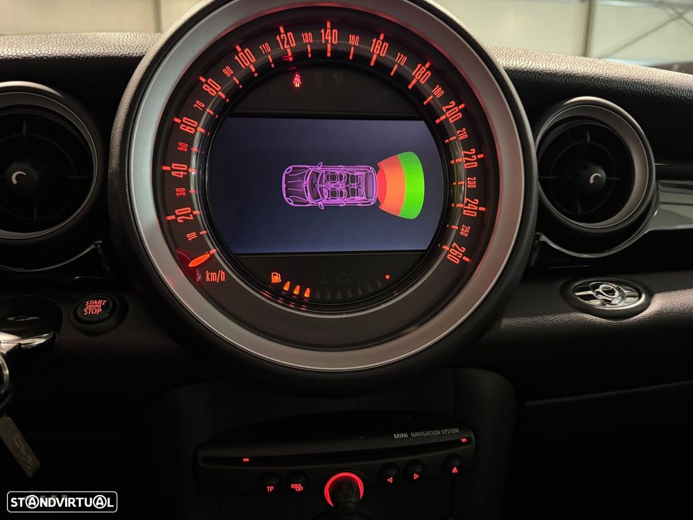 MINI Cabrio - 24