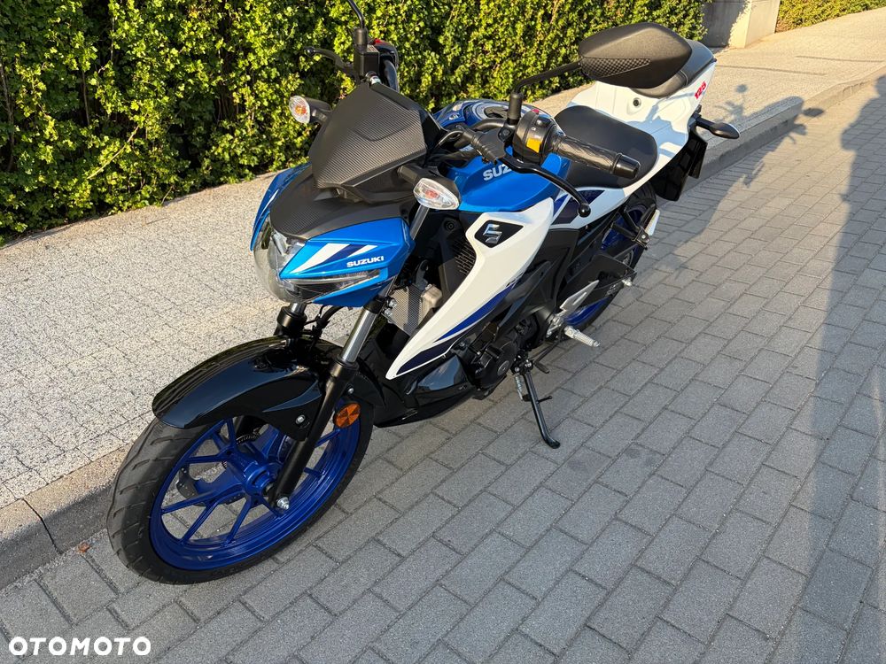 Suzuki GSX - 4