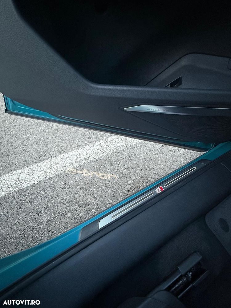Audi e-tron Sportback - 14
