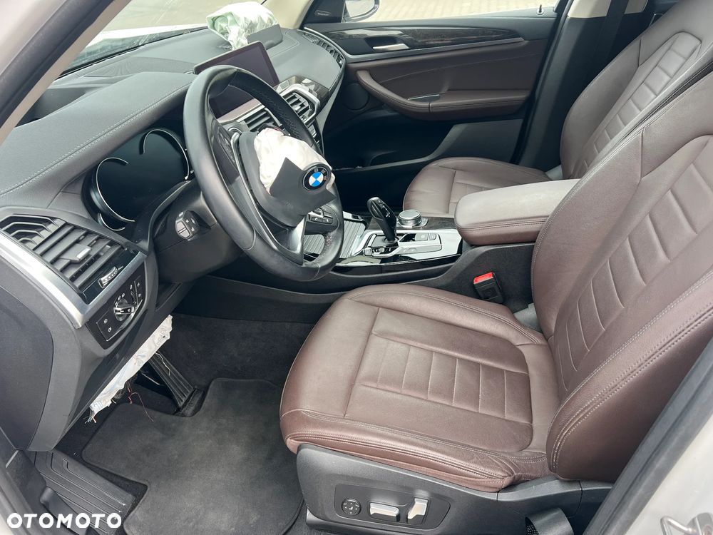 BMW X3 xDrive20d xLine - 8