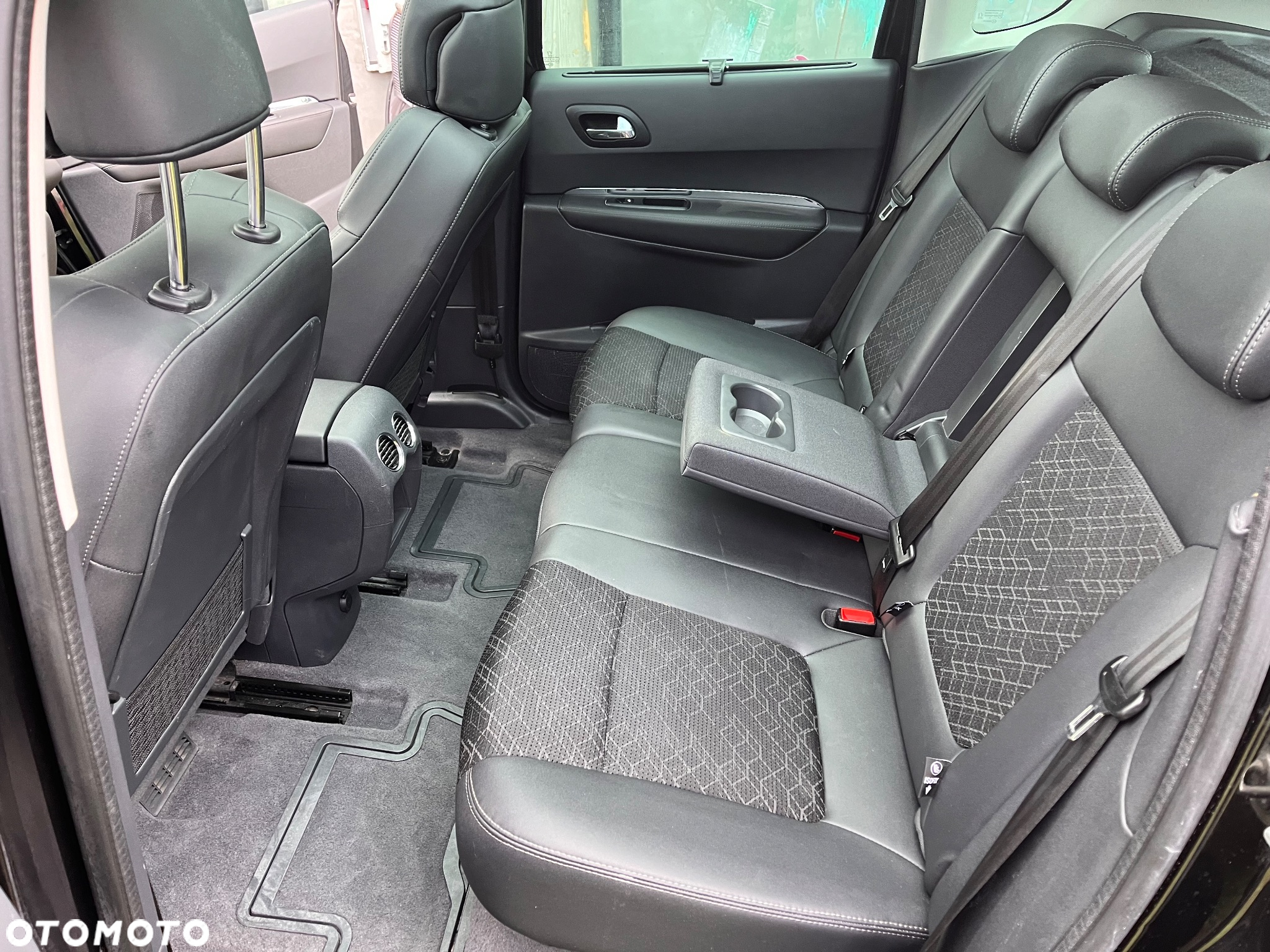 Peugeot 3008 1.6 BlueHDi Active S&S - 21