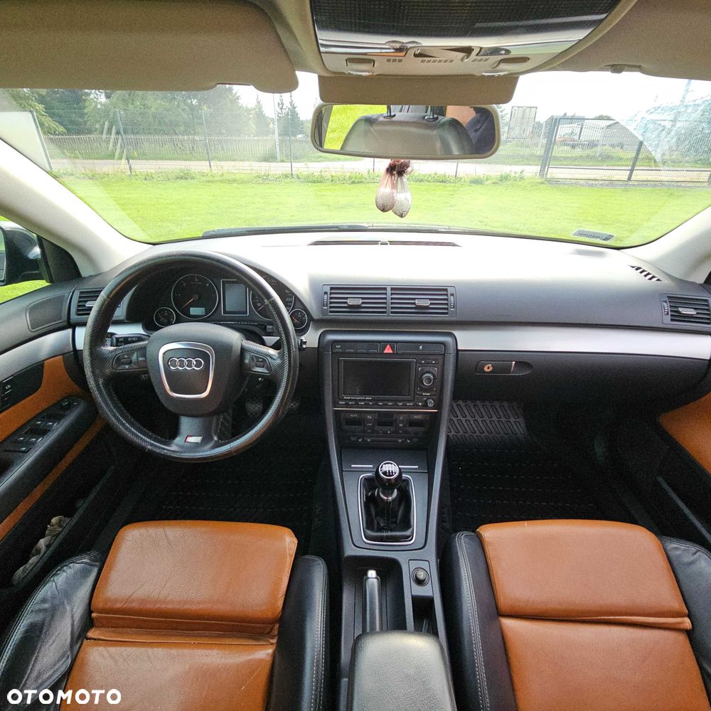 Audi A4 Avant - 4