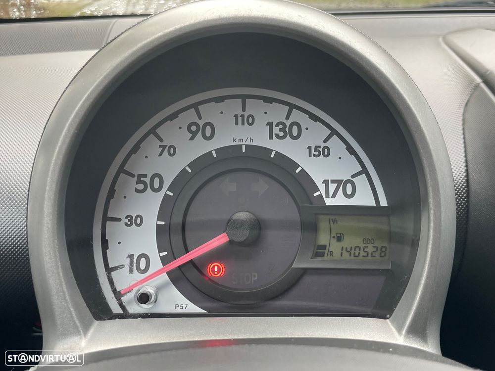 Peugeot 107 1.0 Trendy - 10