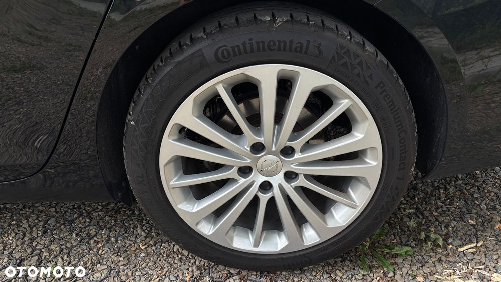 Opel Insignia - 21
