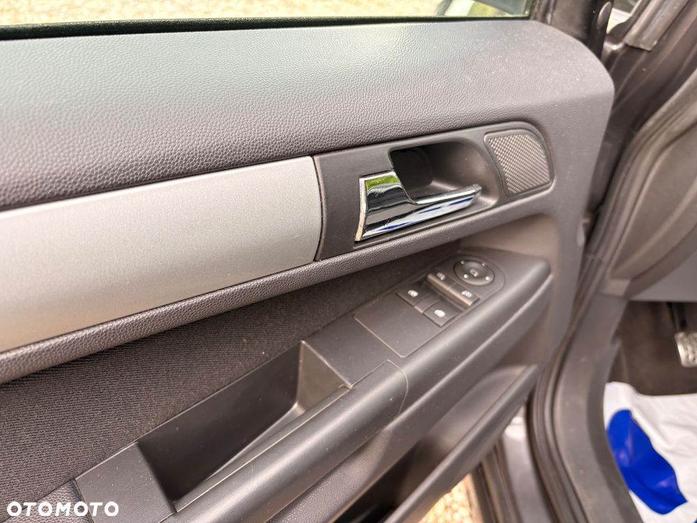 Opel Zafira 1.8 Sport - 15