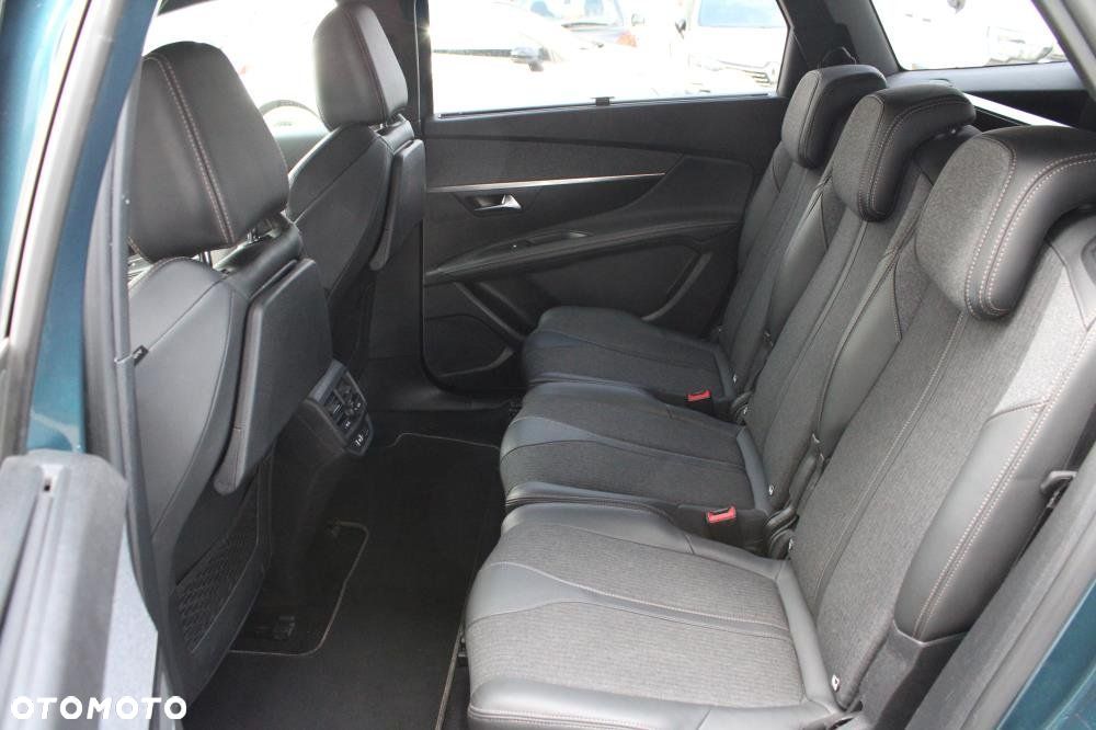 Peugeot 5008 - 21