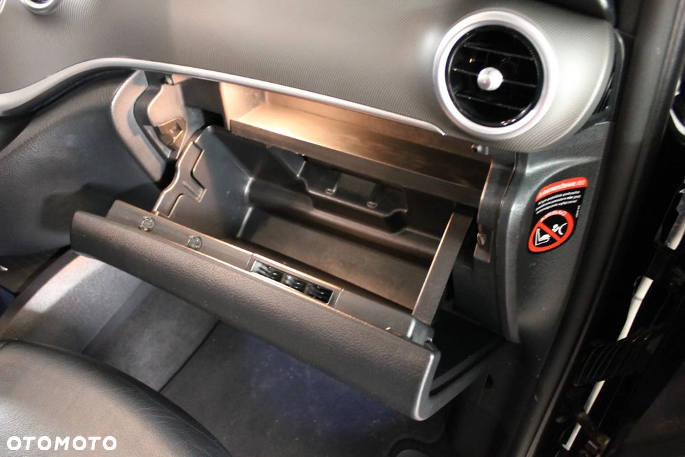 Mercedes-Benz Klasa V 220 (BlueTEC) d Avantgarde 7G-Tronic - 14