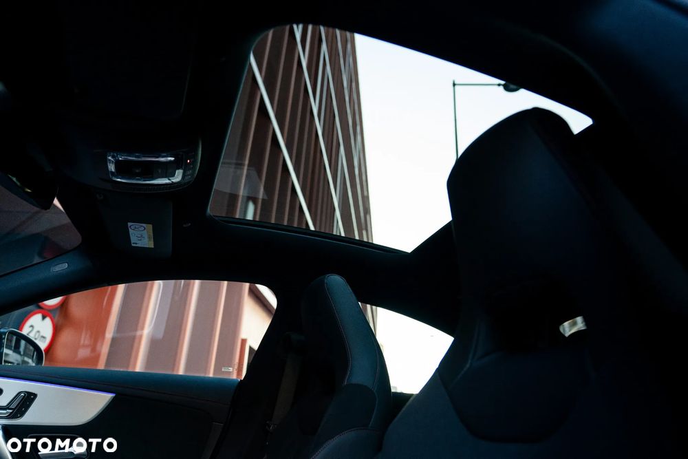 Mercedes-Benz CLA 220 mHEV 4-Matic AMG Line 8G-DCT - 13