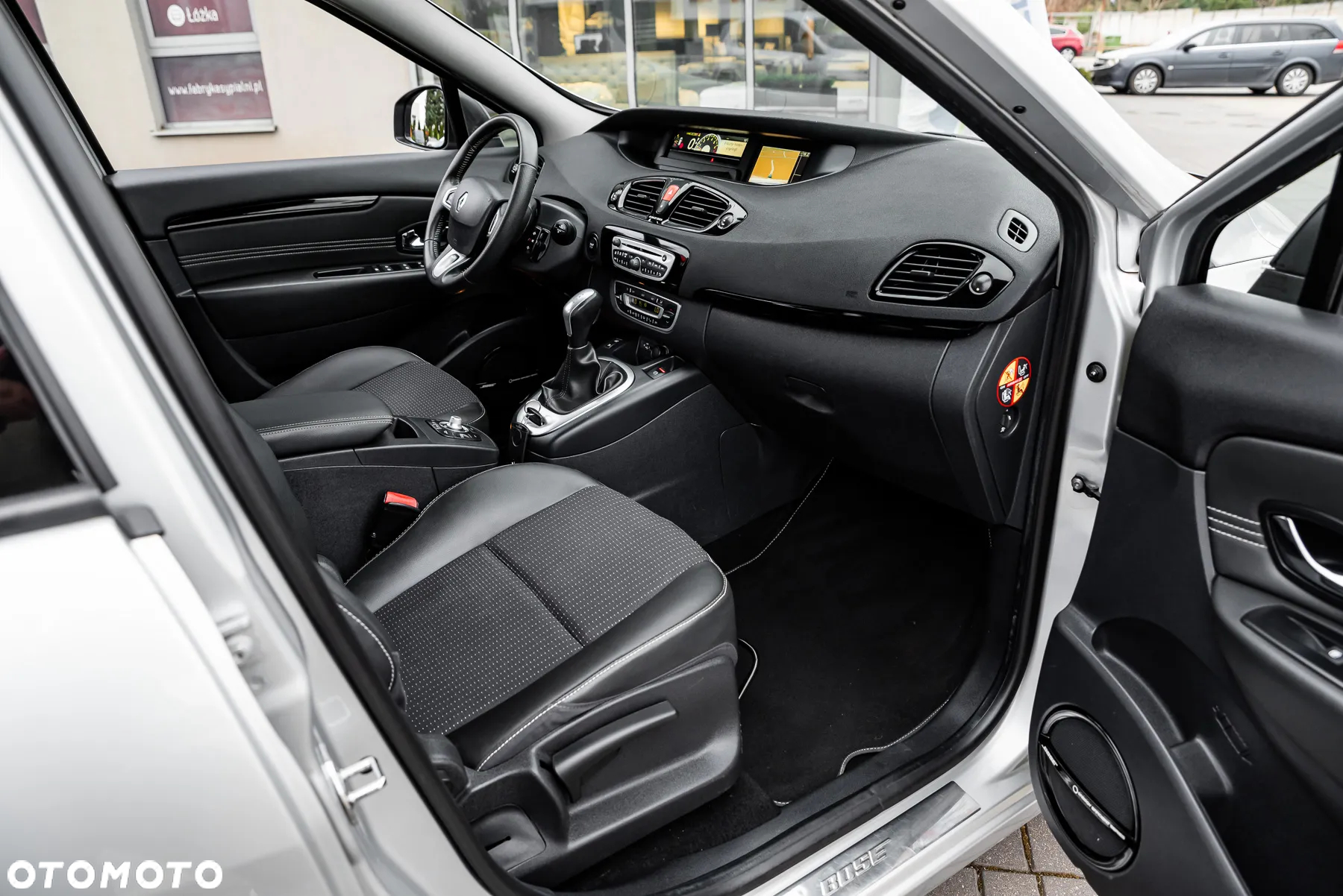 Renault Scenic 2.0 16V 140 CVT Bose Edition - 18