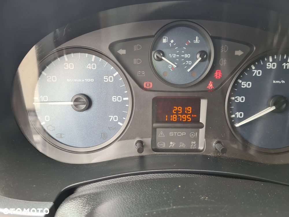 Peugeot Partner - 9
