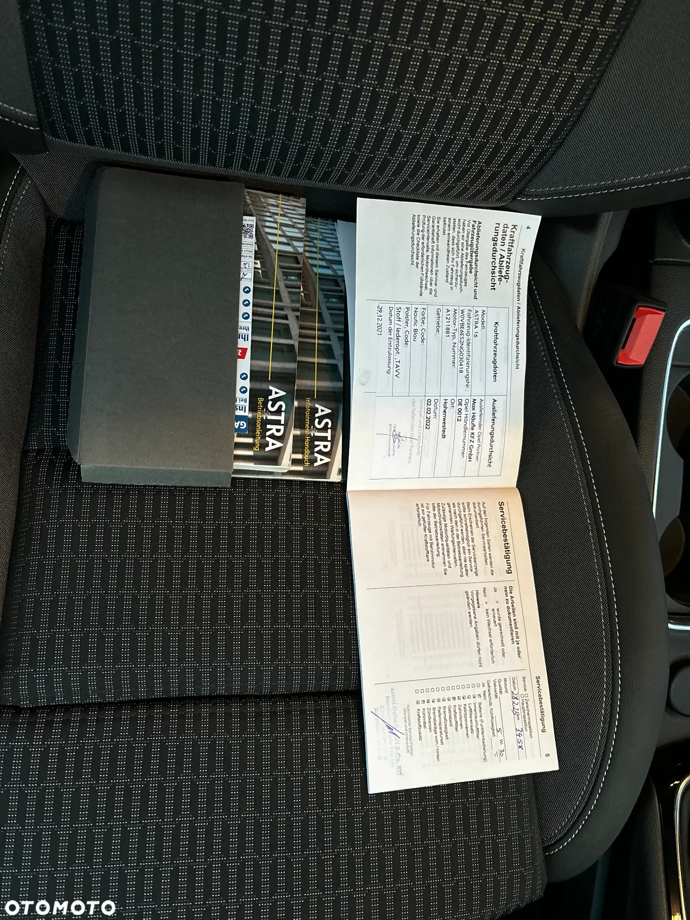 Opel Astra 1.2 Turbo Elegance - 40