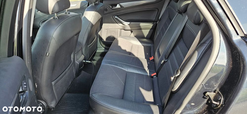 Ford Mondeo 2.0 TDCi Titanium - 13