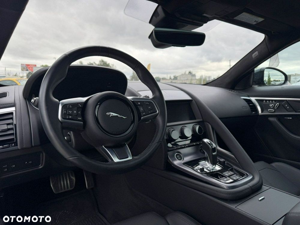 Jaguar F-Type Coupe P450 R-Dynamic - 10
