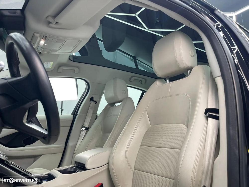 Jaguar I-Pace EV400 AWD First Edition - 16