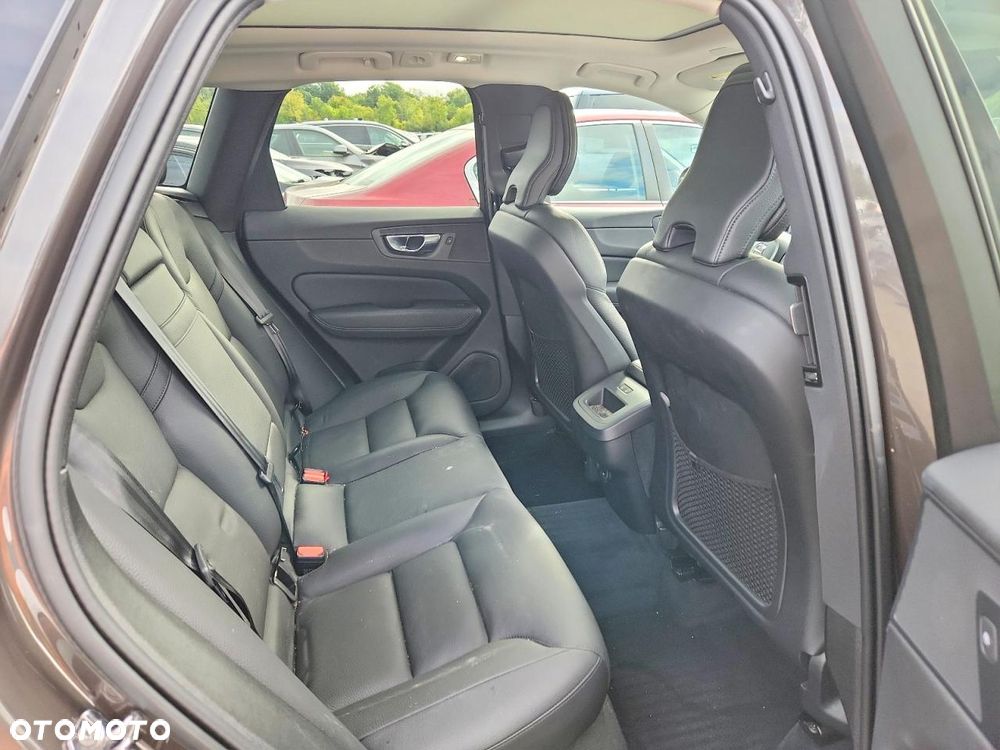 Volvo XC 60 B5 B Geartronic Momentum Pro - 11