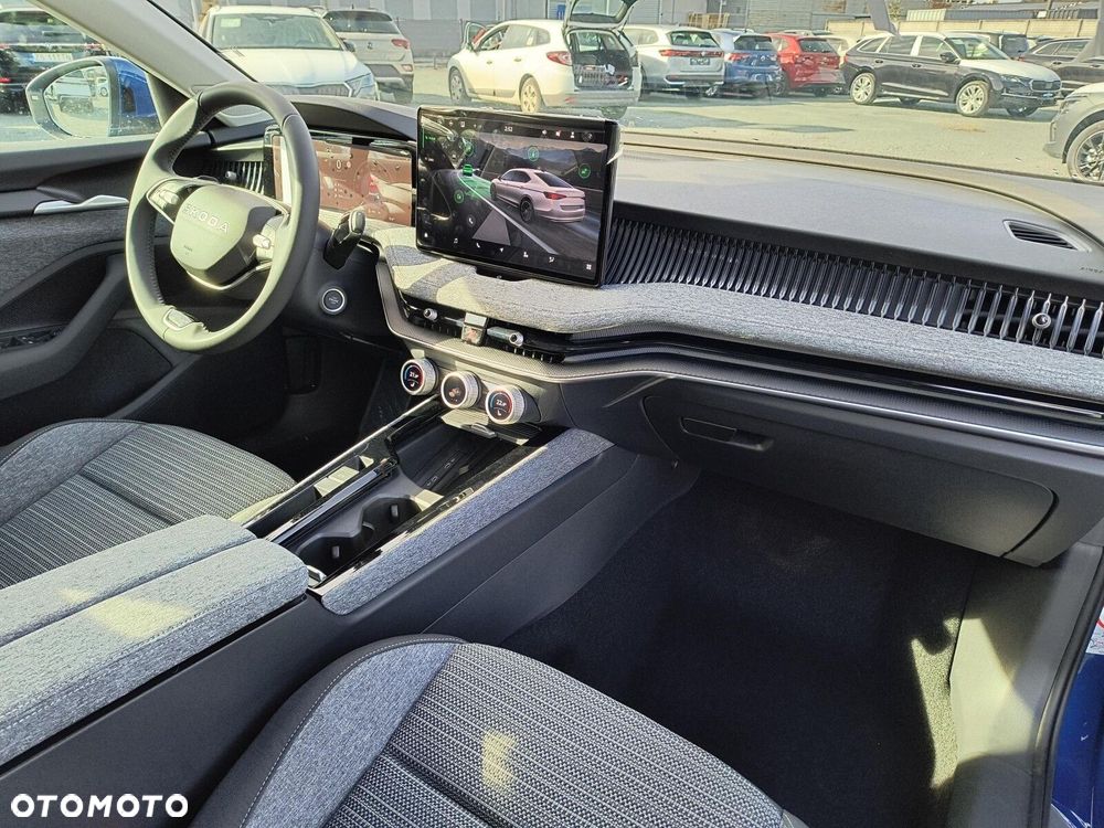 Skoda Superb 2.0 TSI Edition 130 DSG - 36