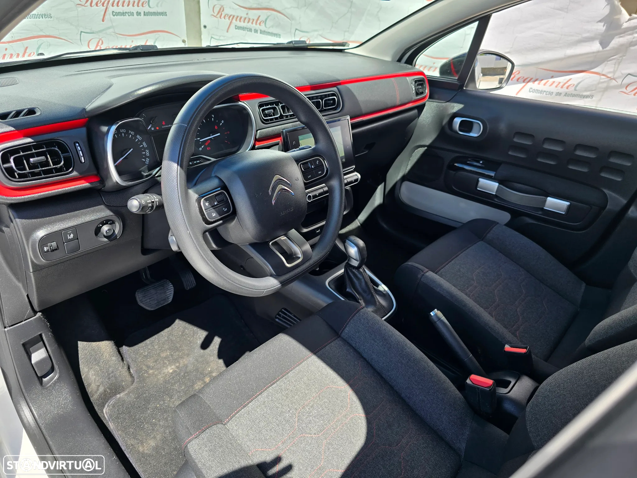 Citroën C3 1.2 PureTech Shine EAT6 - 15