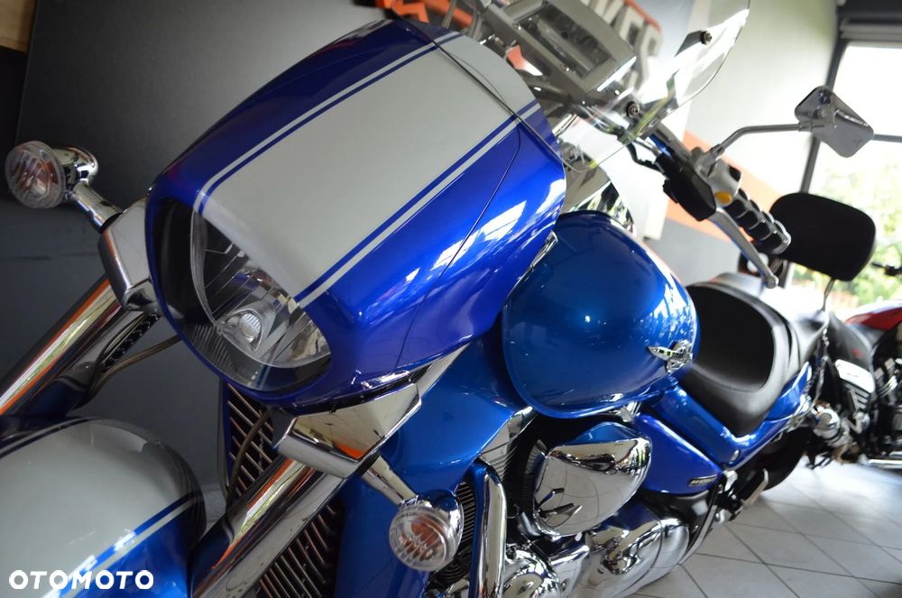 Suzuki Intruder - 25